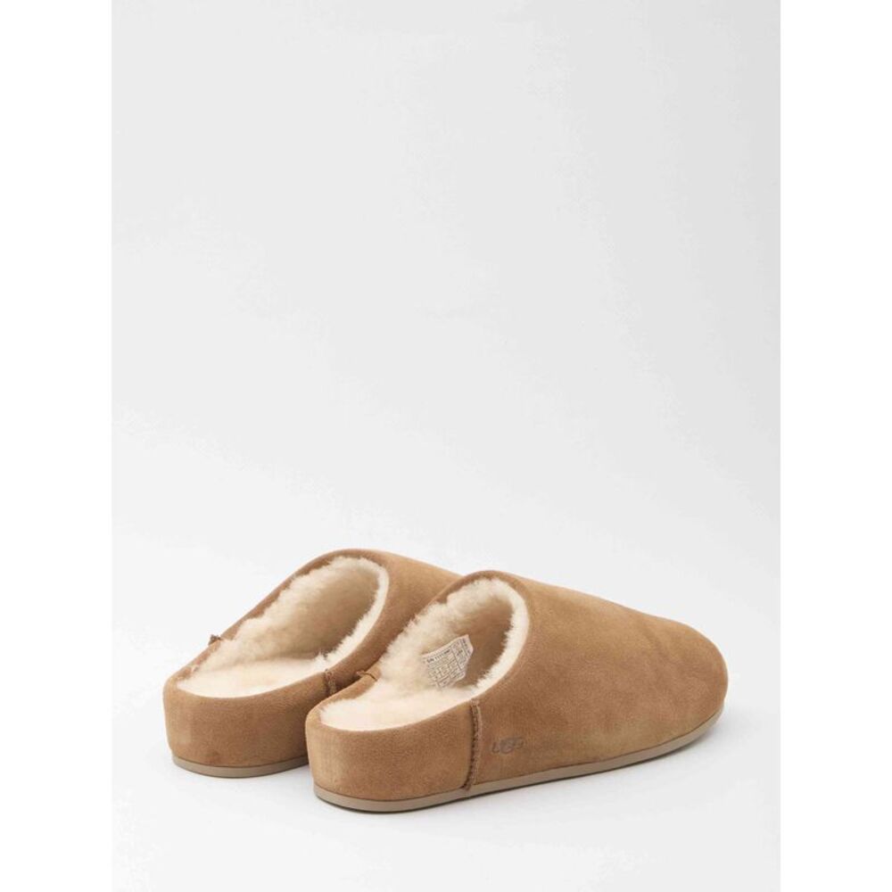 Ugg Women Elea Slip-On Ugg - Picture 3 of 5